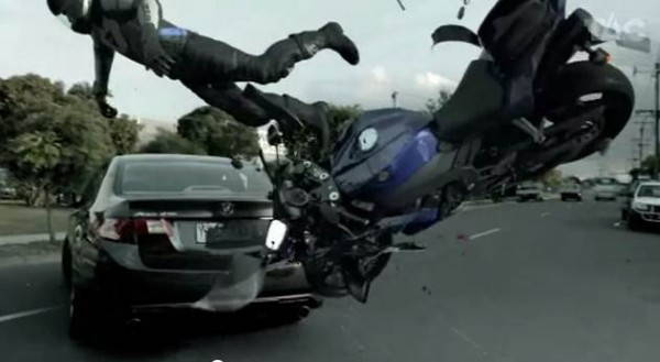 Article : Miroir, dis-moi la mort…